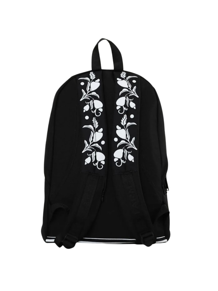 image_f693373a-8a18-438d-91be-336e85131e3a