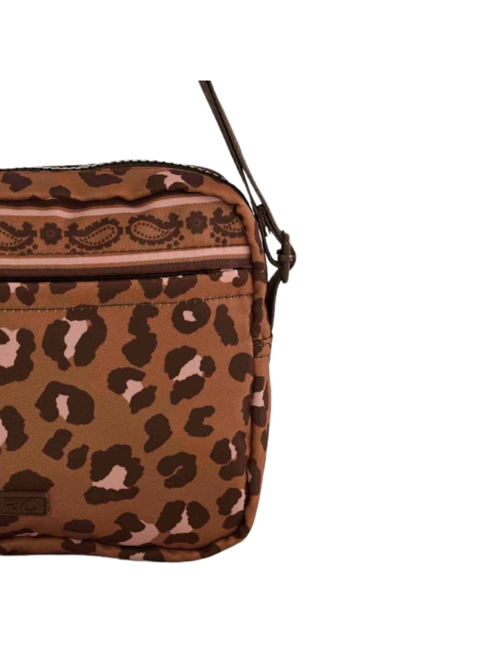 image_766ef80a-8885-4a3b-8a44-ea0a8c1d2ba6