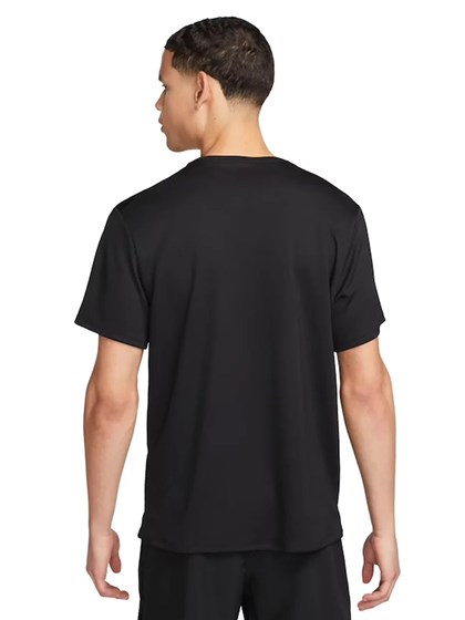 Camiseta Dry Fit UV Mile SS Nike Preta